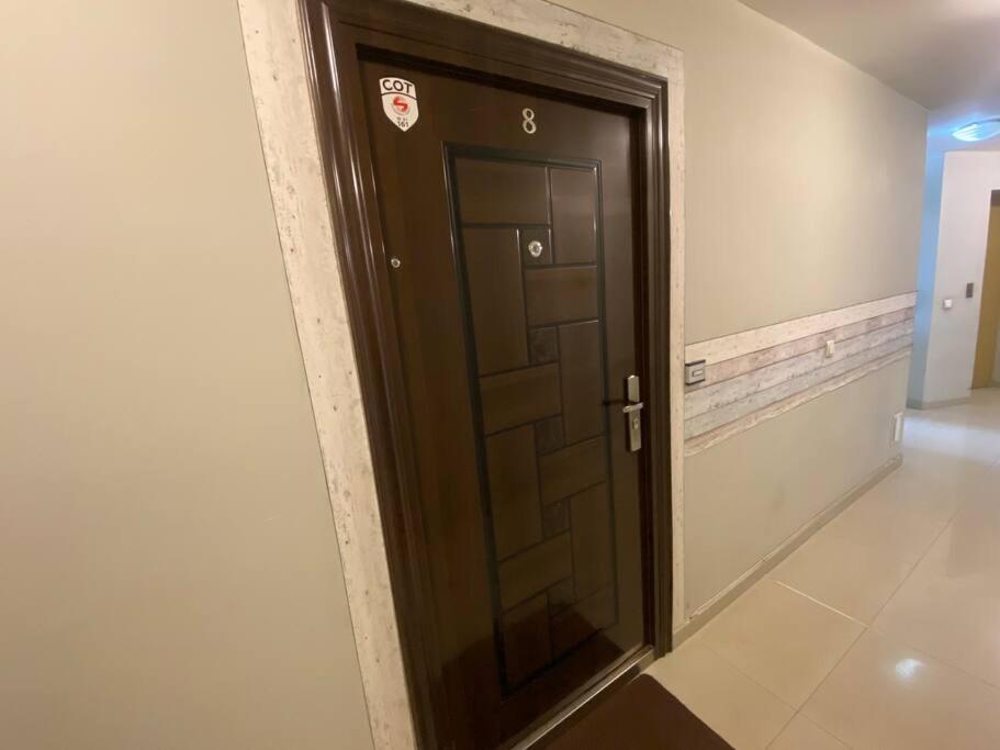 Lovely 1-Bedroom Apartament With Free Parking Софія Екстер'єр фото