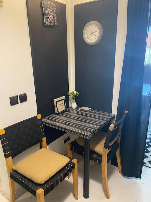 Lovely 1-Bedroom Apartament With Free Parking Софія Екстер'єр фото